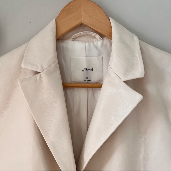 Aritzia Wilfred vegan leather memories blazer - Picture 3 of 6